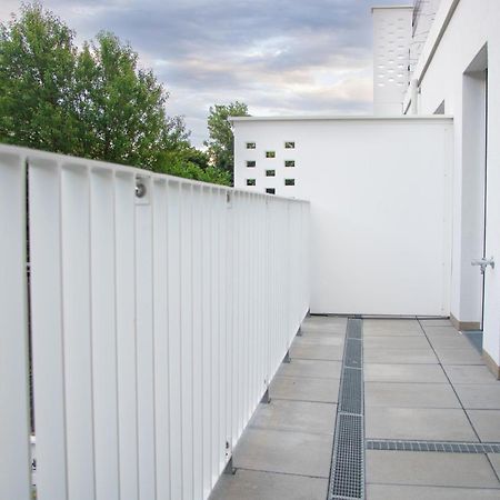 Flat2Go Modern Apartments - Harmony Of City And Nature Vienna Exterior photo
