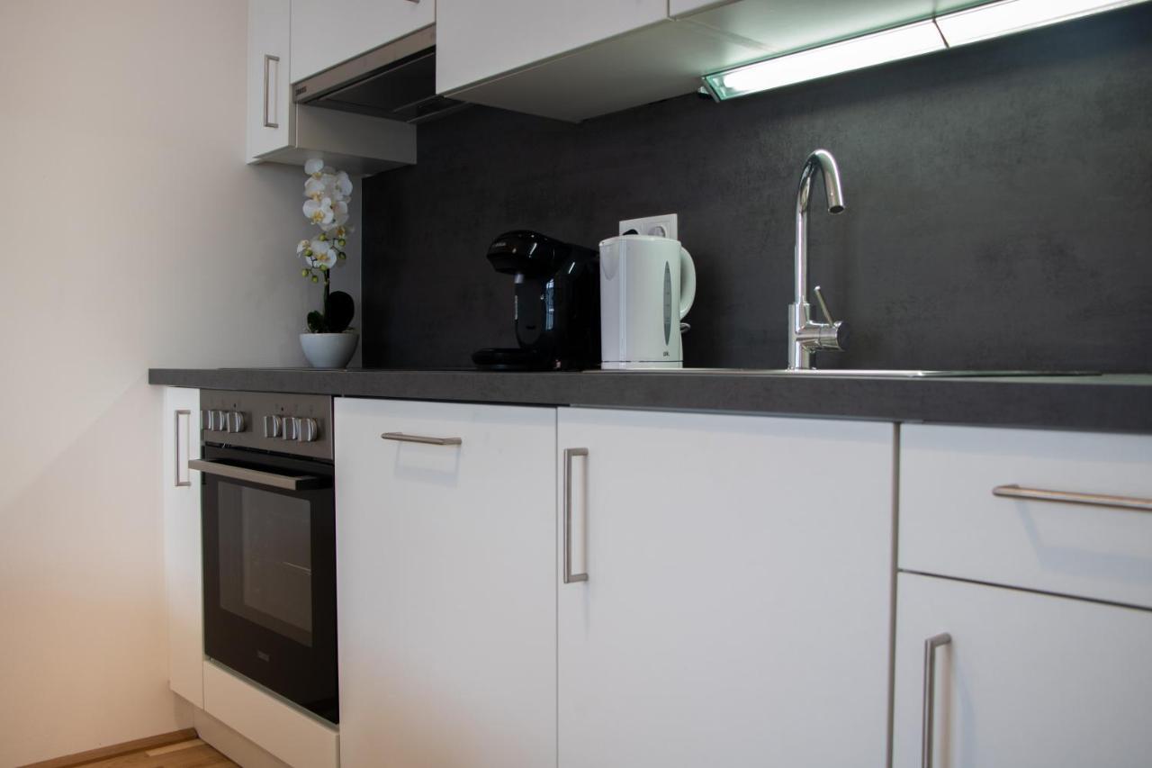 Flat2Go Modern Apartments - Harmony Of City And Nature Vienna Exterior photo