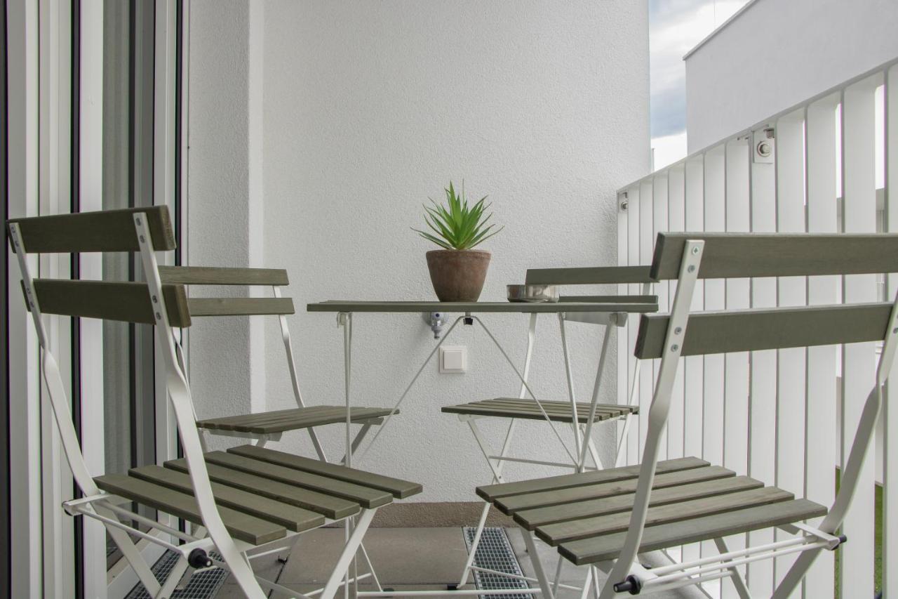 Flat2Go Modern Apartments - Harmony Of City And Nature Vienna Exterior photo